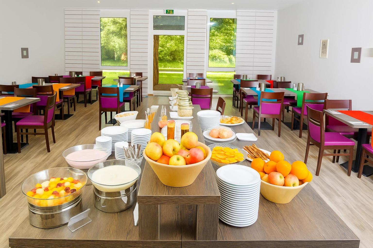 24hours Aparthotel 4*